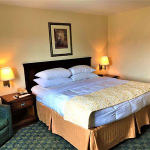 King Room Bunk Beds No Waterpark Access